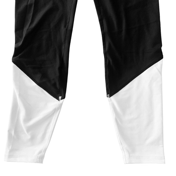 WeWoreWhat Color Block Leggings Black/White Size Large NWT - Picture 7 of 14